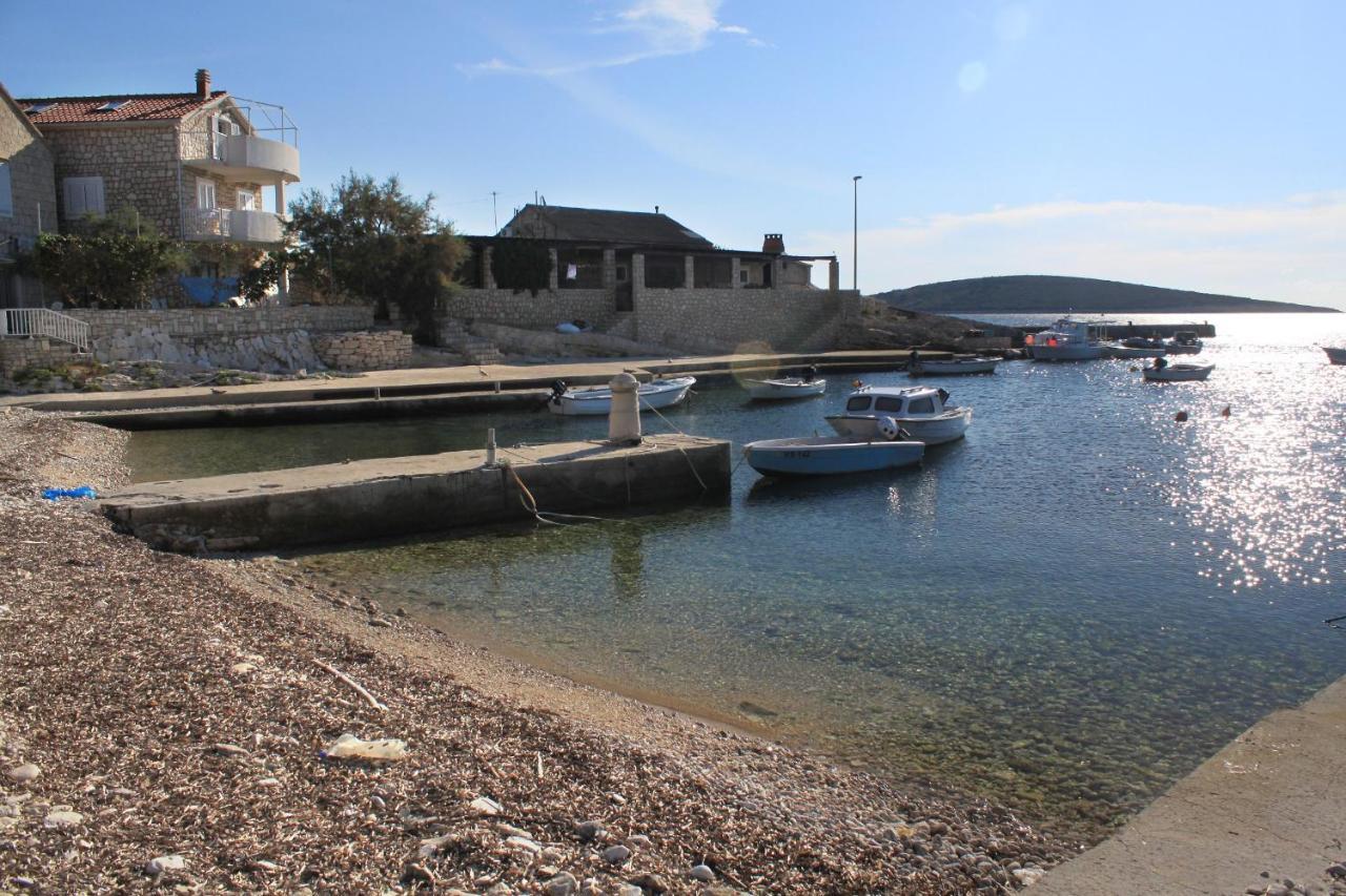Apartments By The Sea Rukavac, Vis - 2478 Rukavac  Buitenkant foto