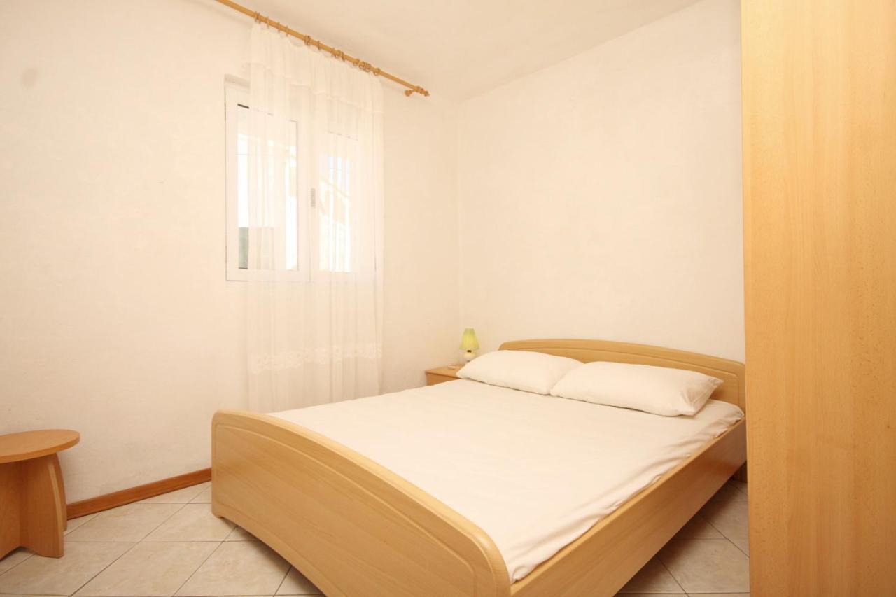 Apartments By The Sea Rukavac, Vis - 2478 Rukavac  Buitenkant foto