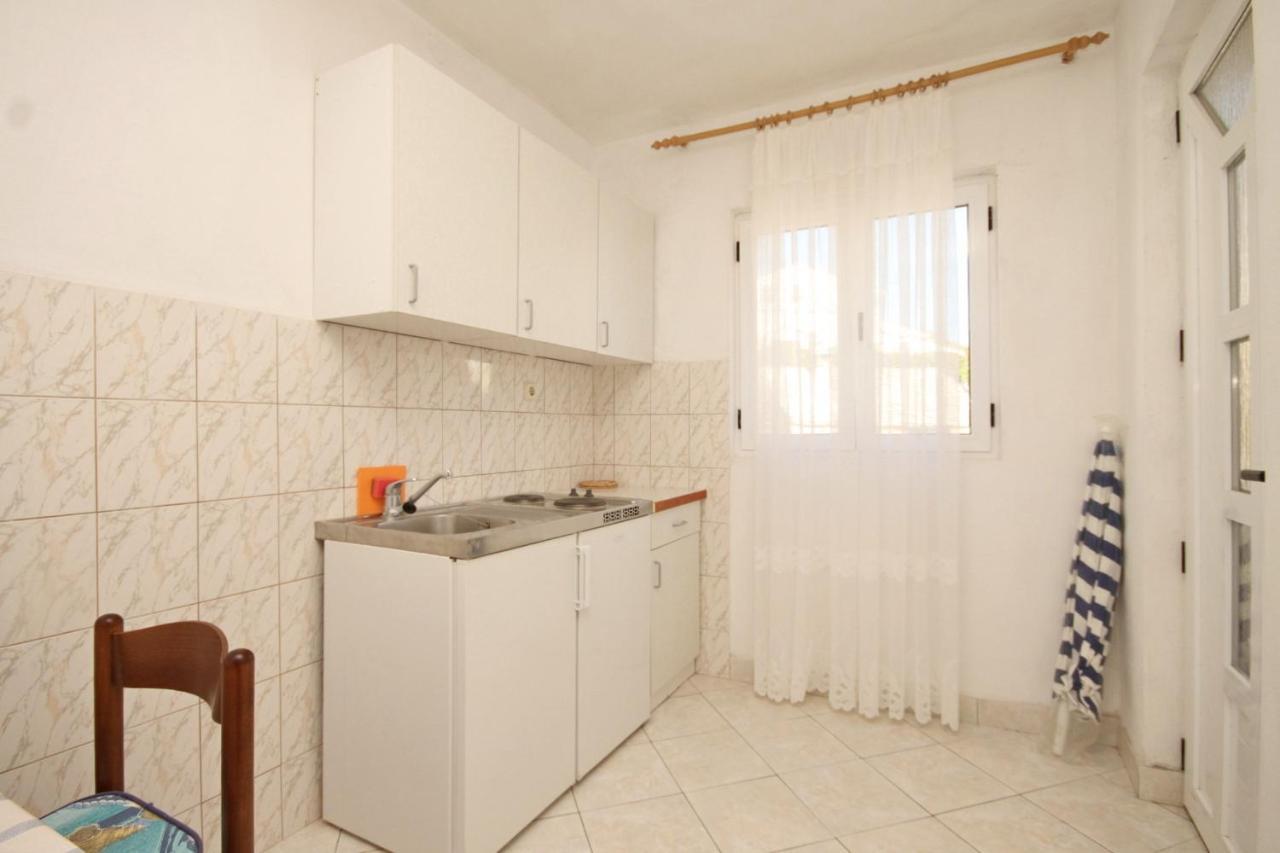 Apartments By The Sea Rukavac, Vis - 2478 Rukavac  Buitenkant foto