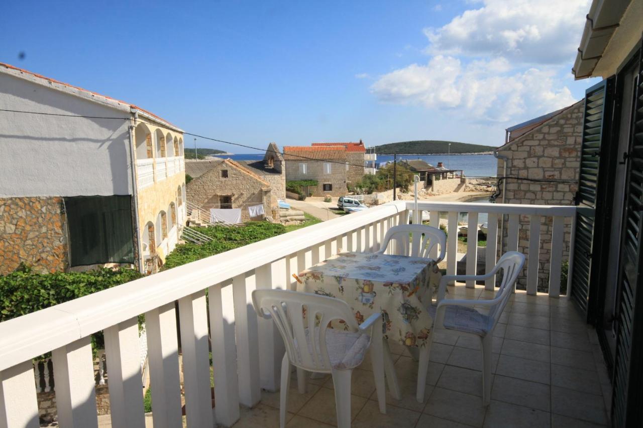 Apartments By The Sea Rukavac, Vis - 2478 Rukavac  Buitenkant foto